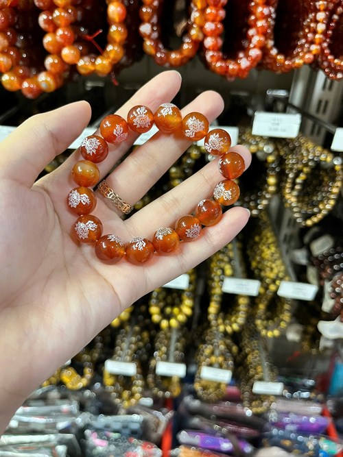 Chuỗi não sen đỏ 12 li