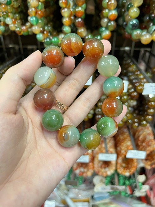 Chuỗi não tứ quý 18 li