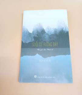 Suối cũ hương bay