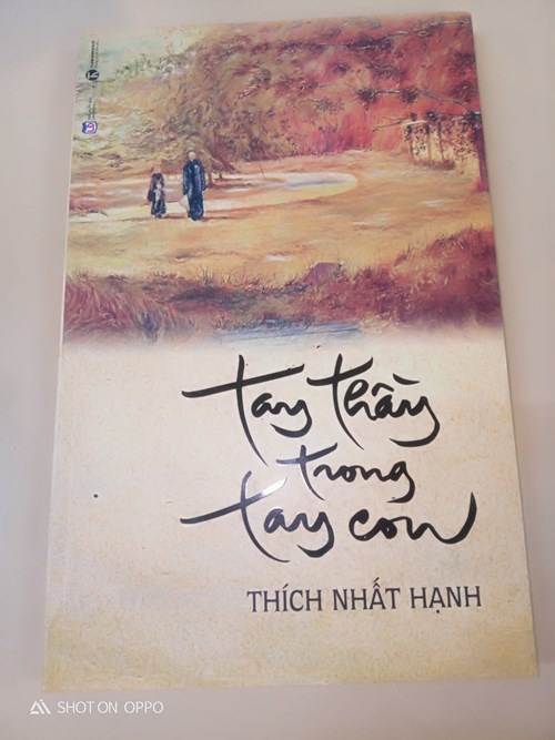 Tay thầy trong tay con