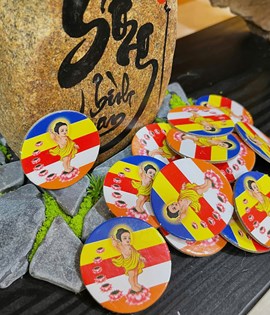 Cài Áo Phật Đản Cờ Tròn