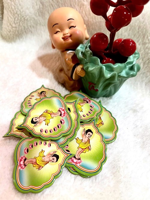 Cài áo phật đản lá bồ đề