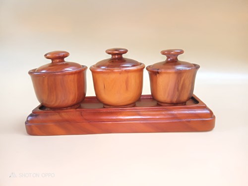 Án 3 gỗ hương
