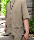 Lãnh Tụ Tay Ngắn