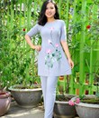 Thanh lịch thun vẽ