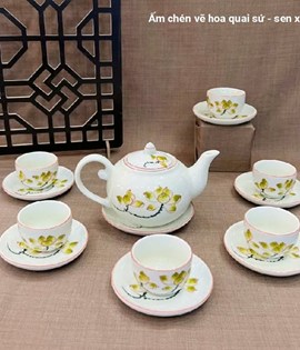 Bộ ấm chén vẽ hoa quai sứ sen XL