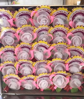 Bông hồng vol led trắng hộp 100 bông