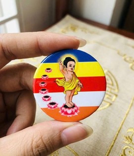 cài áo phật đản cờ tròn