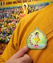 cài áo phật đản lá bồ đề