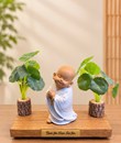 chú tiểu an yên ( đứng chắp tay)