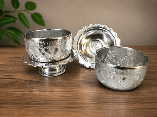 chung nhôm trắng nhỏ