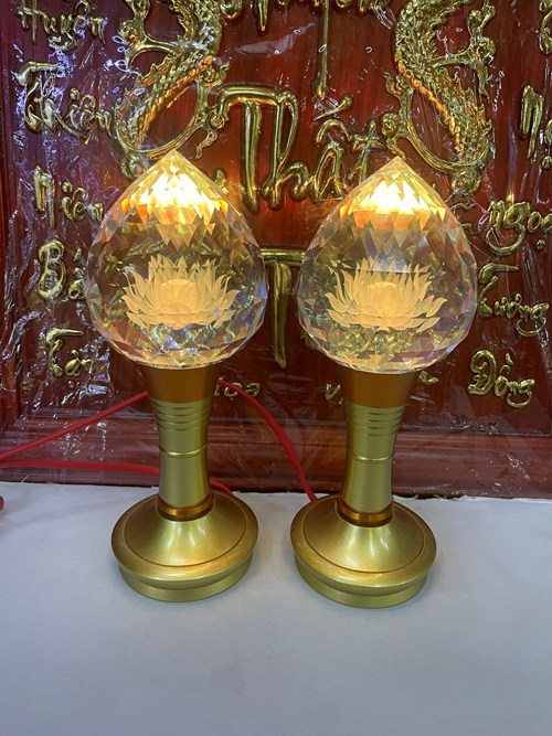 ĐÈN 1365 ĐÀO 20CM