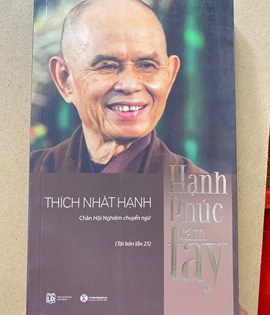HẠNH PHÚC CẦM TAY