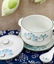 Hủ chưng yến vẽ tay sen xanh