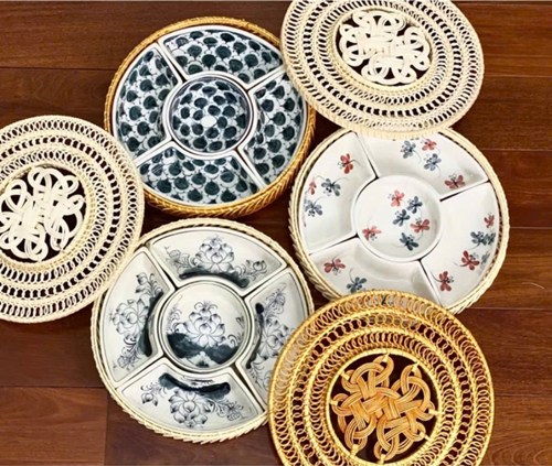 Khay mây có nắp vẽ