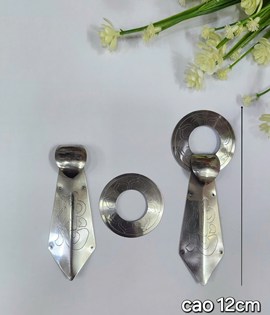 Móc y inox lớn