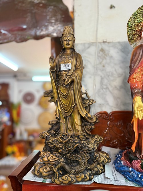 quan âm đứng rồng 50cm