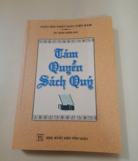 Tám Quyển Sách Quý