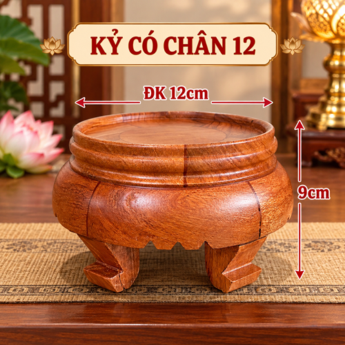 Kỷ có chân 12